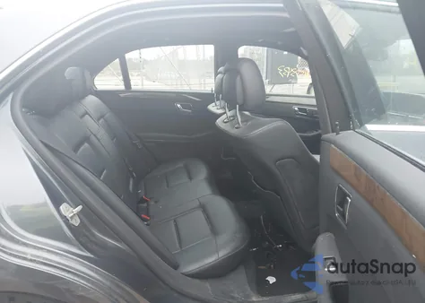 2010 Mercedes-Benz E 350 4Matic из США, поврежденный, VIN WDDHF8HB4AA132203